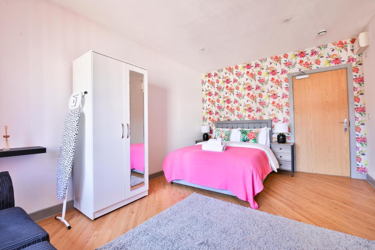 Princess Lofts City Centre Studios With Nespresso Coffee Machines & New Fast Wifi By Stayright Swansea Extérieur photo
