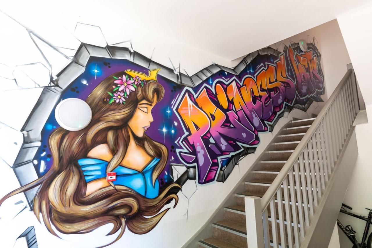 Princess Lofts City Centre Studios With Nespresso Coffee Machines & New Fast Wifi By Stayright Swansea Extérieur photo