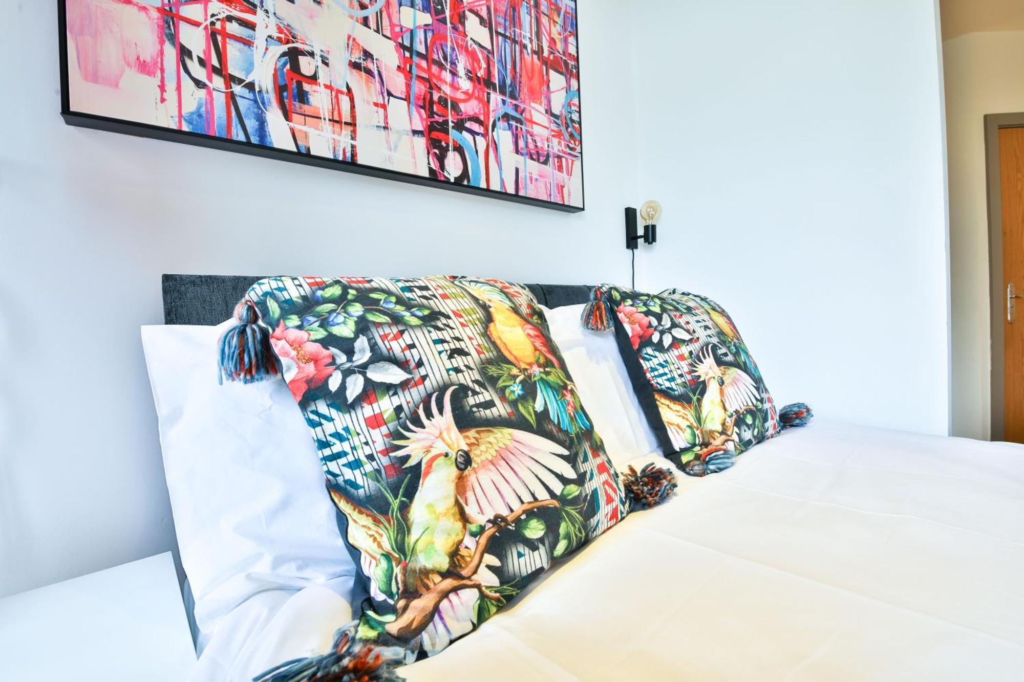 Princess Lofts City Centre Studios With Nespresso Coffee Machines & New Fast Wifi By Stayright Swansea Extérieur photo